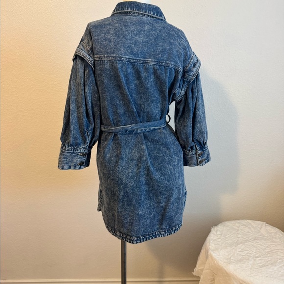 Women's Long Sleeve Denim Belted Dress - Picture 8 of 15